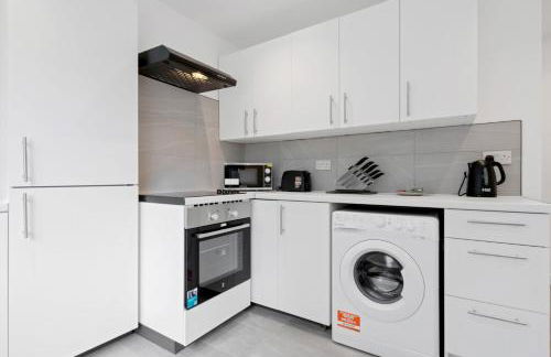 3Bed House-Free Parking - Foto 20