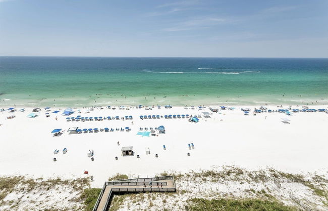 Wondrous Oceanfront Condo with Free Poolside WiFi - Unit 1105 by RedAwning - Foto 25