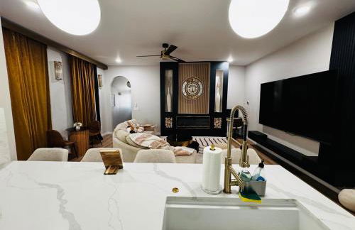 Downtown Cincinnati Boutique at Newport 3BR with 100in Cinema TV - Foto 21