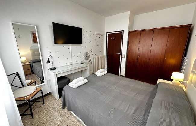 Rooms Sepulveda - Photo 11