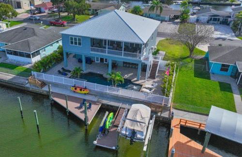 Spacious Home With Heated Pool! Sleeps 15! Billiard table! - Foto 49