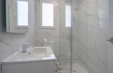 Modern Detached 4 Bed 3 Bath Villa with private pool close to all amenities - Foto 22