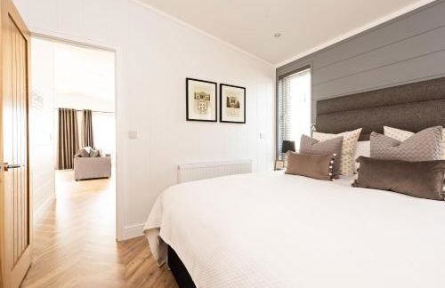 Shropshire Lodges - Romantic Luxury Hot Tub Breaks - Foto 8