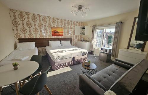 The Green Light House Studio 24 - Free Private Parking - Foto 47