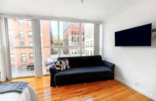Modern 3BR Townhouse with Private Rooftop & Parking Minutes to NYC - Foto 27