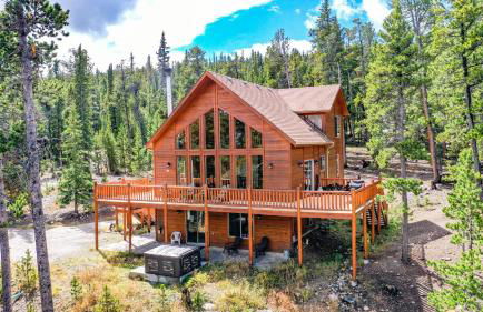 Serene Mountain Cabin Nestled Amongst the Pines - Alpenhaus - Foto 2