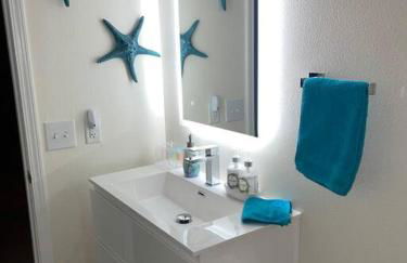 Sunny Oasis Getaway -Heated Pool-Mini Golf-Near Beach - Foto 35