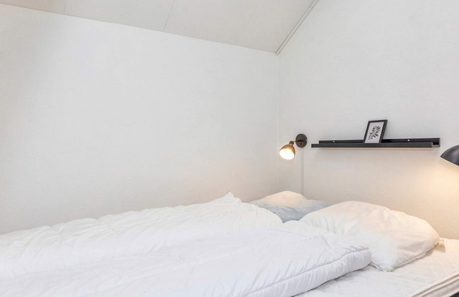 Spacious Villa near Beach in Hadsund - Photo 4