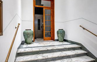 YD Bright 2-Bedroom Retreat with Elevator - Foto 31