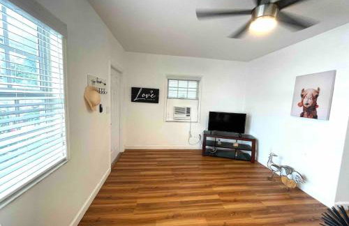 Apartment in the Heart of Calle 8 with Parking - Foto 3
