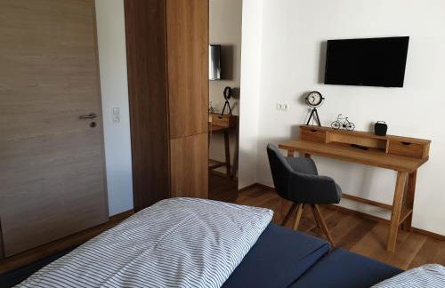 Beim Hooch. Doris - Foto 1