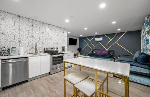 Comfortable 2BR Uptown Escape with Free Park - Foto 11