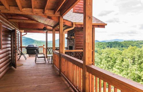 Majestic mountaintop cabin, hot tub, fireplaces - Foto 10