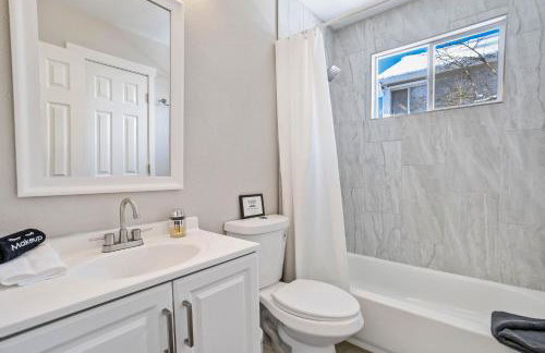 Cozy One-Level Home | Projector+PS5+Pet Friendly! - Foto 17