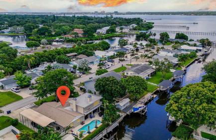 Dockside Paradise - Waterfront, Boat Dock, Swimming Pool and Spa - Foto 32