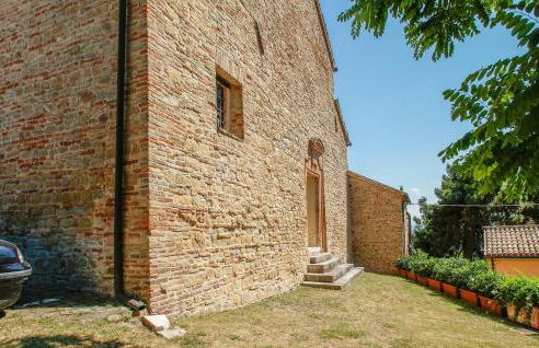 Beautiful Apartment In Casteldimezzo - Foto 15