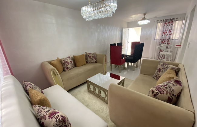 9DR 3-bedroom Apartment Near Monumental Area - Photo 7