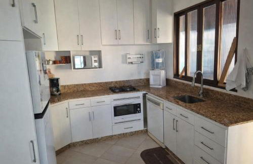 Jaconé - Casa maravilhosa de frente para o mar ! - Foto 29