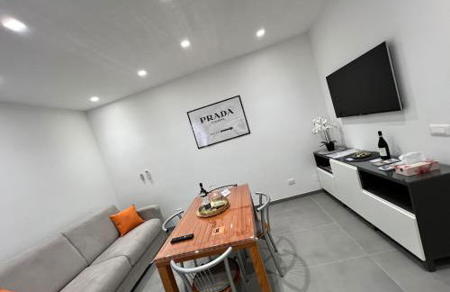 Rosa Bianca apartment - Free Parking in the historic center of Alba - Langhe - Foto 8