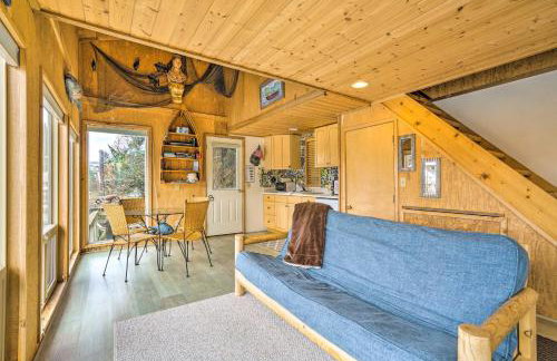 Serene Seldovia Cabin - Foto 12