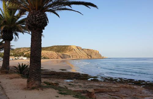 Top-floor 2 BR holiday home with sea view and pool - Foto 4