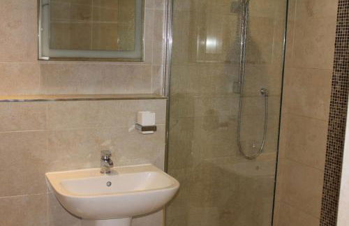 St Monica's - Foto 18