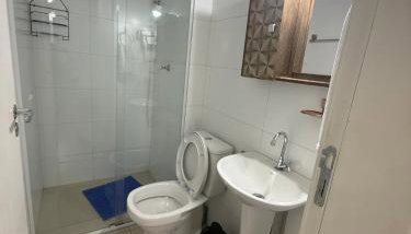 Lindo Ap - CENTRO- piscina, churrasqueira gourmet, maquina lava e seca e wifi roupas cama - Foto 4