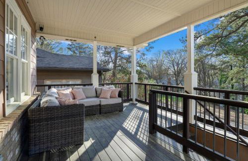 Iris Manor Luxury Modern Stay Near UAB - Photo 22