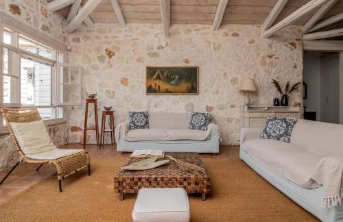 VILLA IN PIETRA Kalamaras - Foto 1