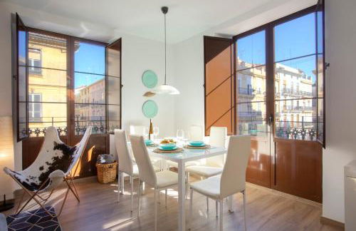 SingularStays Valencia Center - Photo 1