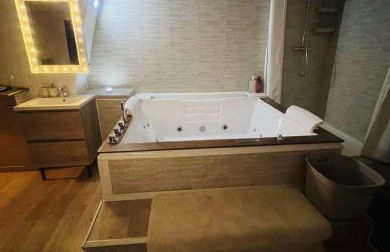 Loft ravissant 45m2 Jacuzzi RVB NIGHT 2 ÉTABLISSEMENT FERMÉ DÉFINITIVEMENT - Foto 4