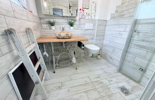 Lakeside-Hideaway - Photo 17