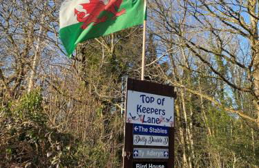 Farm House, Hirwaun Brecon Beacons with Games Barn - Photo 9