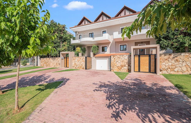 Inviting Villa in Anavissos With Communal Pool - Foto 35