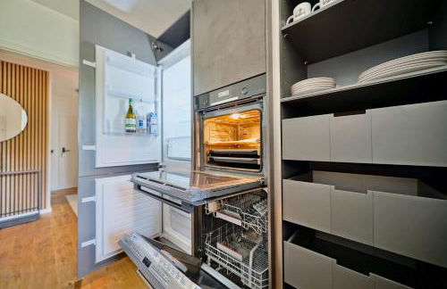 EDLER WOHNRAUM Luxuriöses Apartment mit Balkon, Boxspringbett, Kaffeevollautomat, Lift & Parkplatz - Foto 15