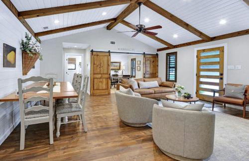 Luxurious Rental with Private Yard and BBQ in Wimberley, Texas - Foto 23