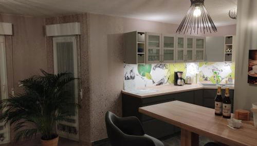 Großzügige Ferienwohnung am Waldesrand im Seenland - Foto 3