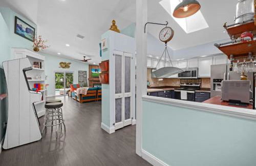 PrivateTropical Oasis in Jax Beach - Photo 9