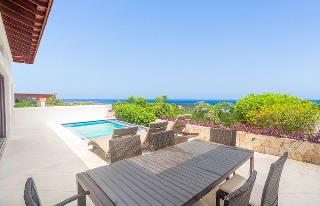 Pristine Bay Villa 1304 with large pool - 3 bedroom 3 Condo by RedAwning - Foto 20