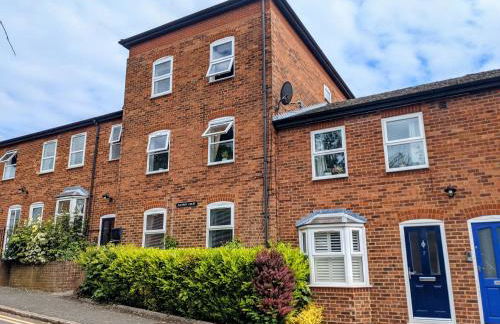 Saffron Court by Wycombe Apartments - Apt 06 - Photo 8