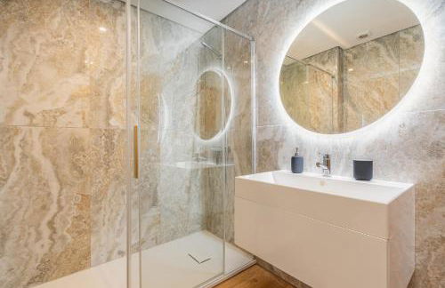 Host Wise - Deluxe House - Terrace & BBC - Foto 29