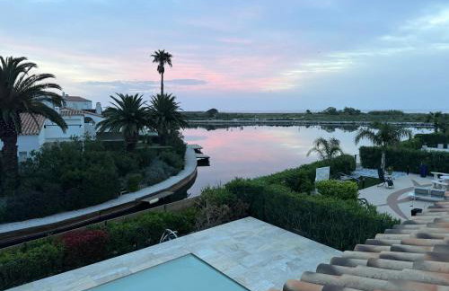 Villa Moana Lagune 4 chambres, 4 salles de bain, piscine privative chauffée à 30 degrés toute l année, balnéo, terrain de pétanque privé, ping-pong - Foto 31