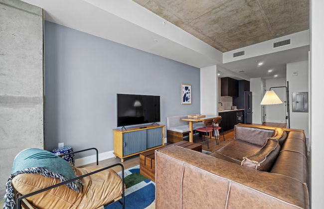 Modern Rainey St Oasis with Pool & Views - Foto 14