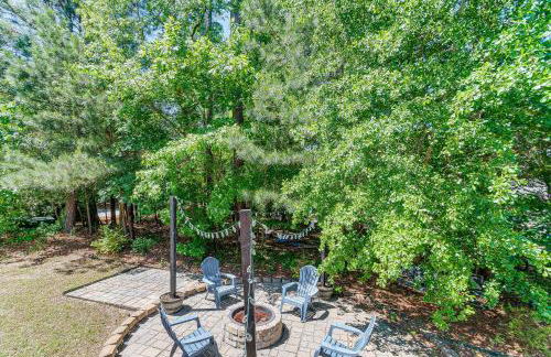 Fire Pit and Pool Access Quiet Holly Springs Home - Foto 33