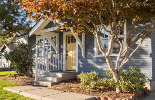 Charming Cozy Cottage with Hot Tub - Foto 28