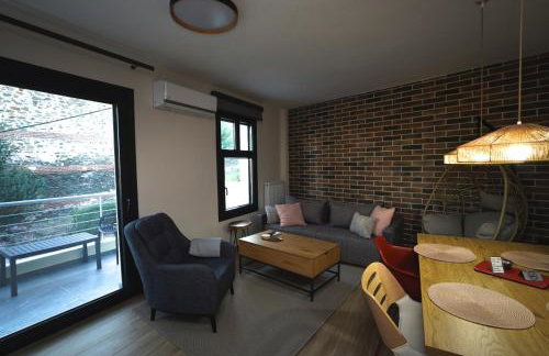 Beyond The Castle - Foto 40