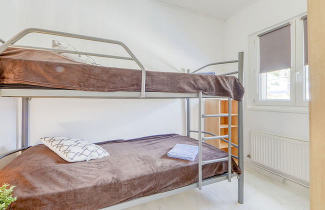 4 bedroom House in Castelló d'Empúries with private pool and garden - Photo 30