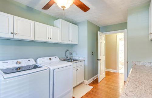 Waterfront Home with Dock and Yard in Hampton! - Foto 23