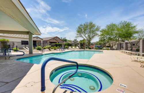 Pool and Hot Tub Access Golf Getaway in Phoenix! - Foto 3