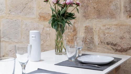 Design & Cosy - Centre historique Ecusson - Foto 3